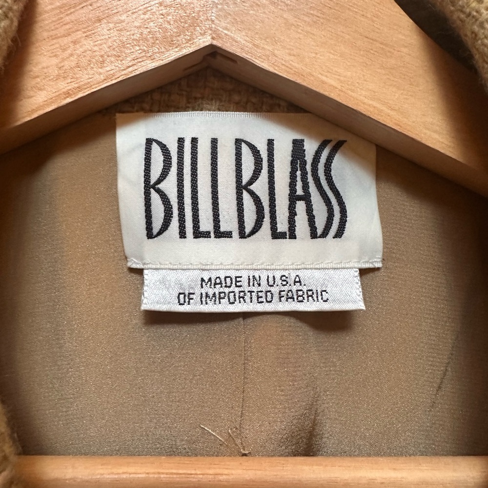 Vintage Bill Blass Camel Blazer - Picture 2 of 5